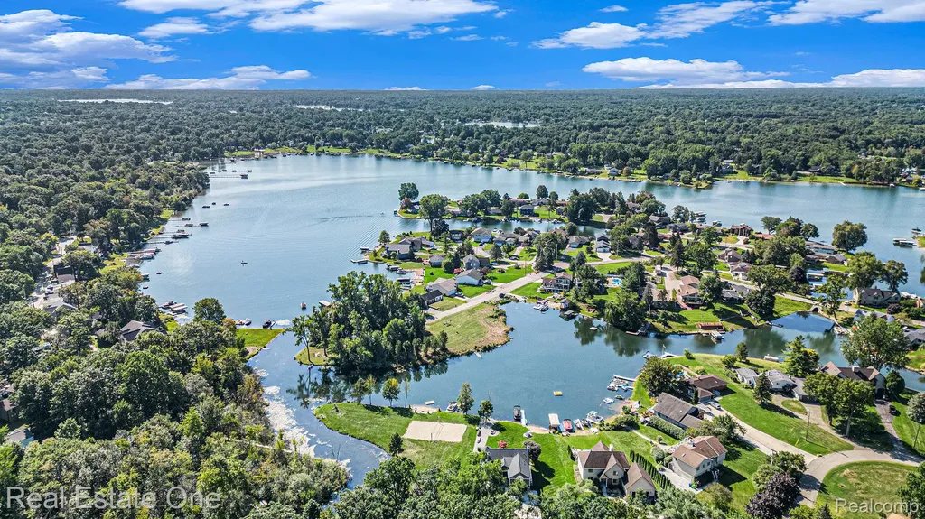 00 Coledale Drive White Lake Charter Township MI 48386