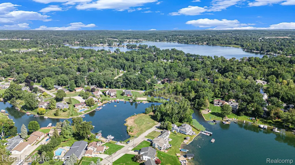 00 Coledale Drive White Lake Charter Township MI 48386