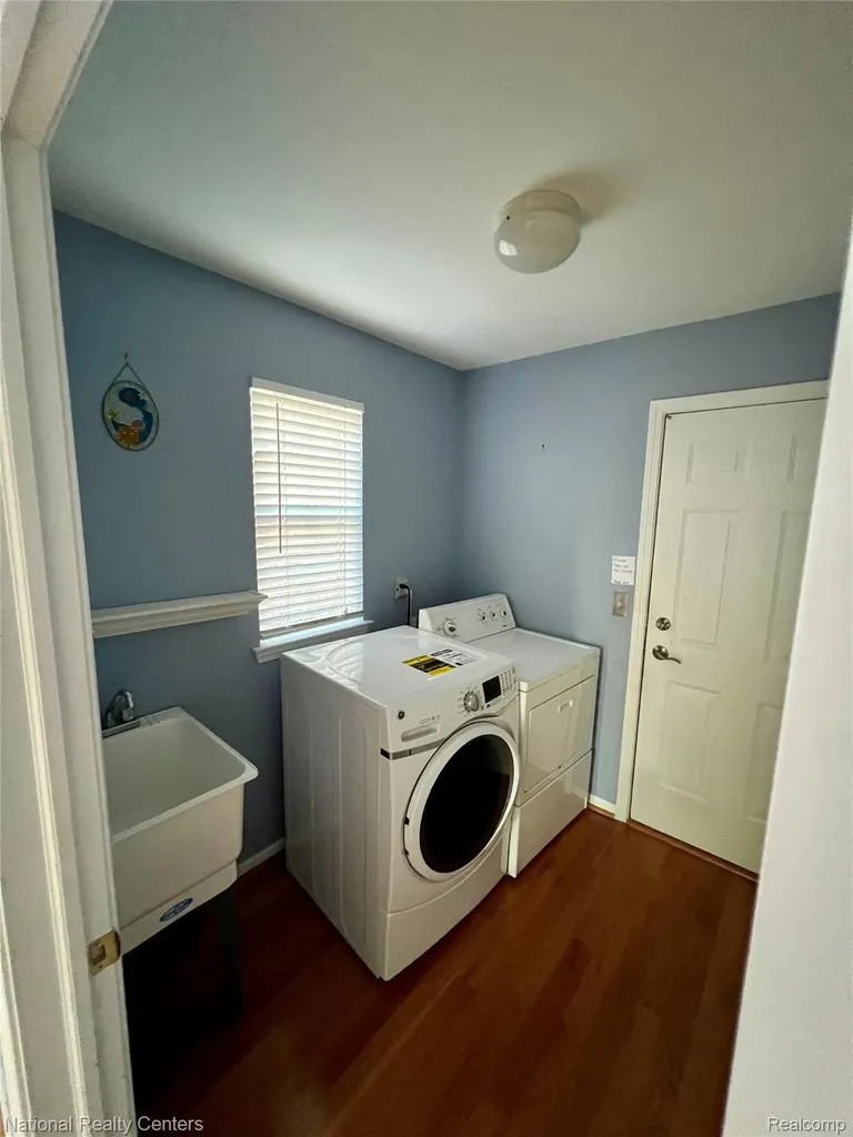 50314 Paradise Court Macomb Township MI 48044