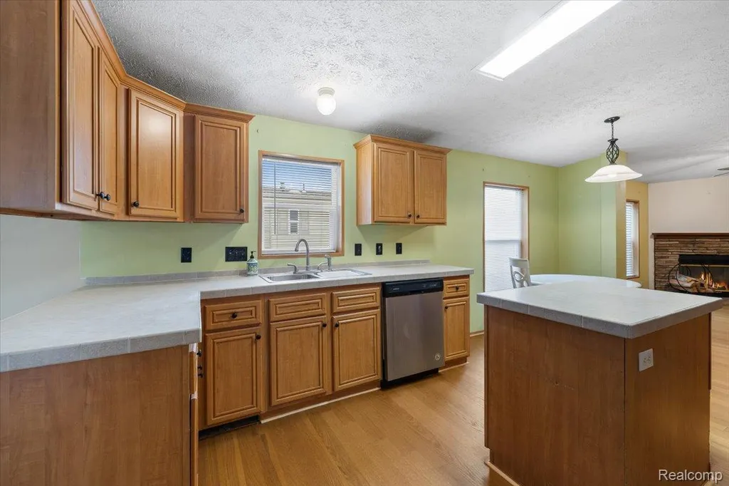 3403 Nottingham Salem Township MI 48167