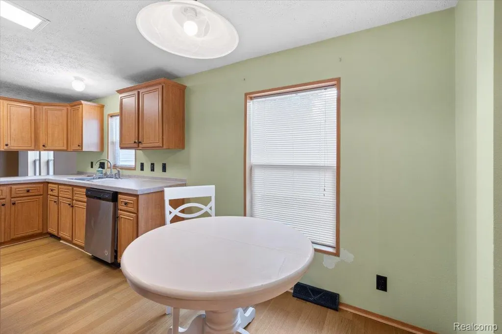 3403 Nottingham Salem Township MI 48167