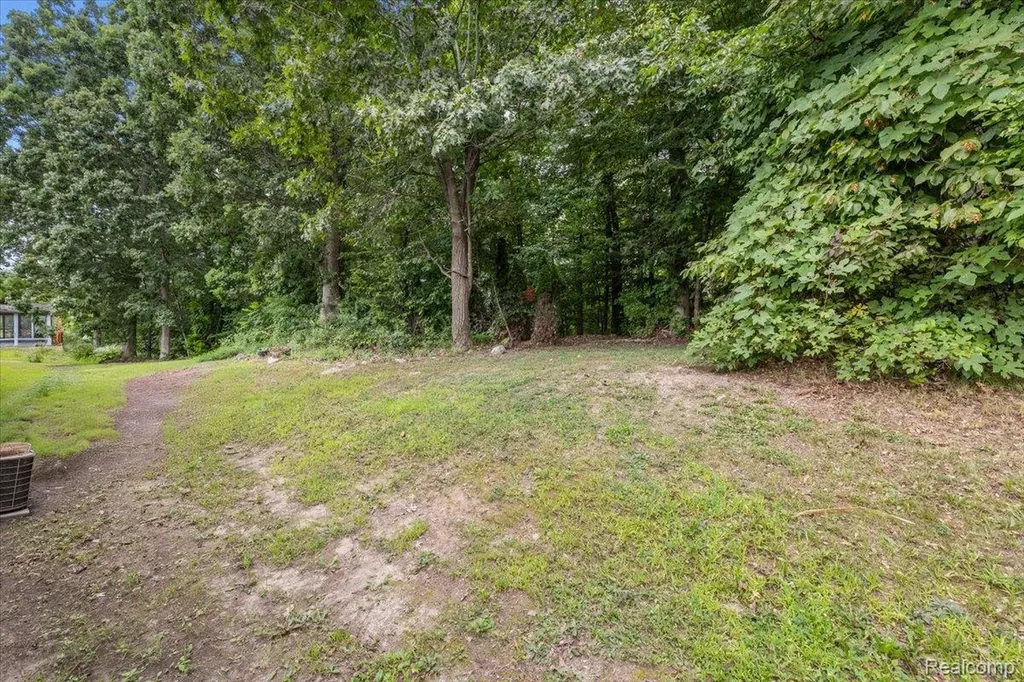 3403 Nottingham Salem Township MI 48167