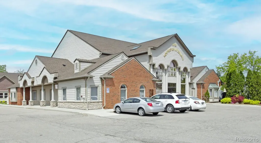 2708 S Rochester Road Rochester Hills City MI 48307
