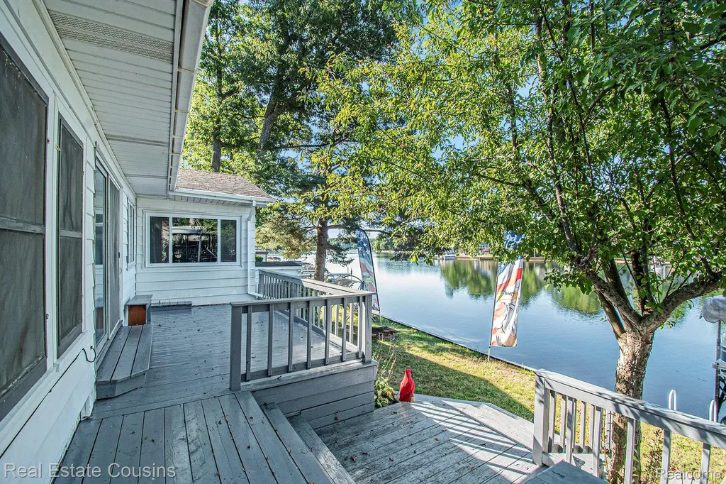 1734 Forest Road Harrison City MI 48625