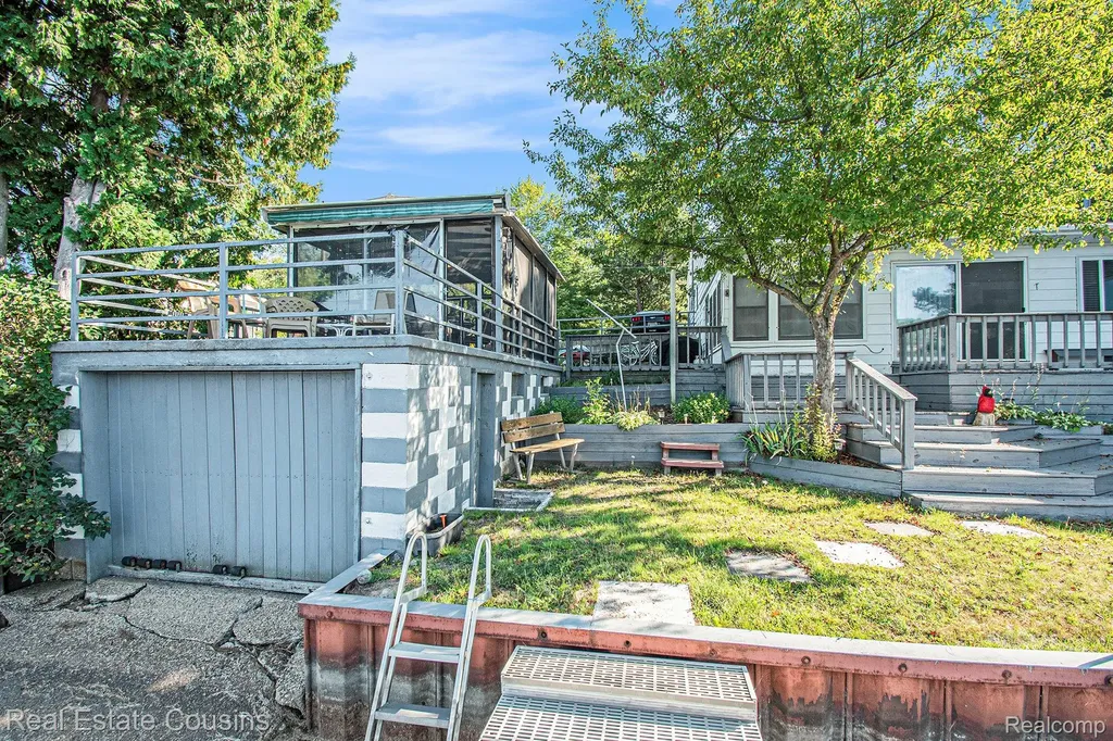 1734 Forest Road Harrison City MI 48625