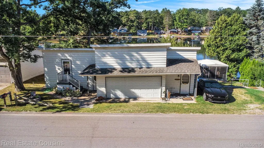 1734 Forest Road Harrison City MI 48625