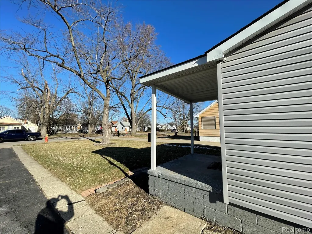 26431 Trowbridge Street S Inkster City MI 48141