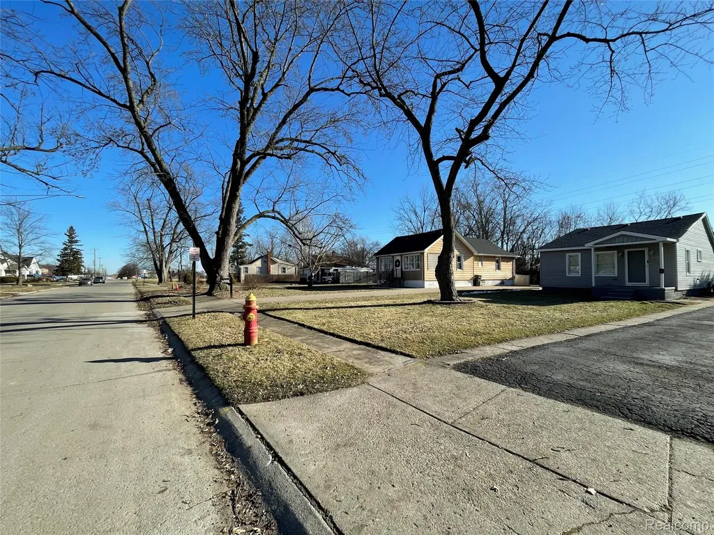 26431 Trowbridge Street S Inkster City MI 48141