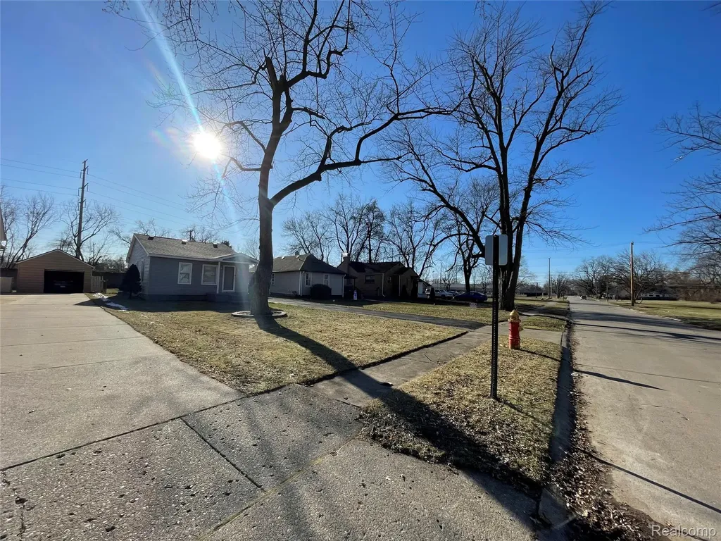 26431 Trowbridge Street S Inkster City MI 48141