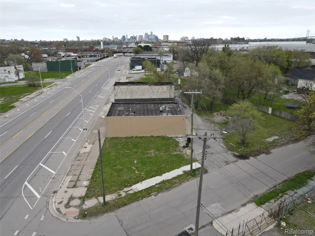4665 Michigan Avenue Detroit City MI 48210