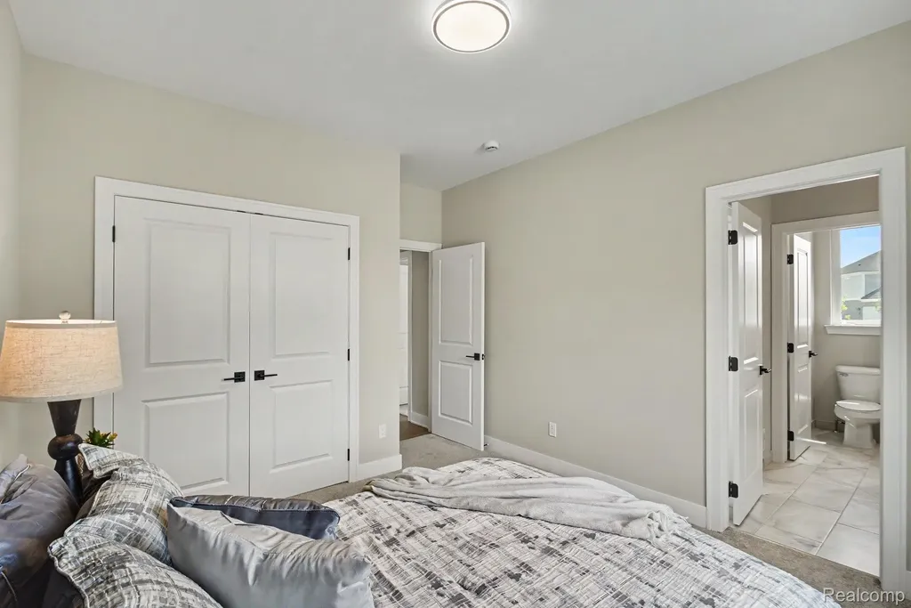 56211 Stone Falcon Drive Shelby Charter Township MI 48315
