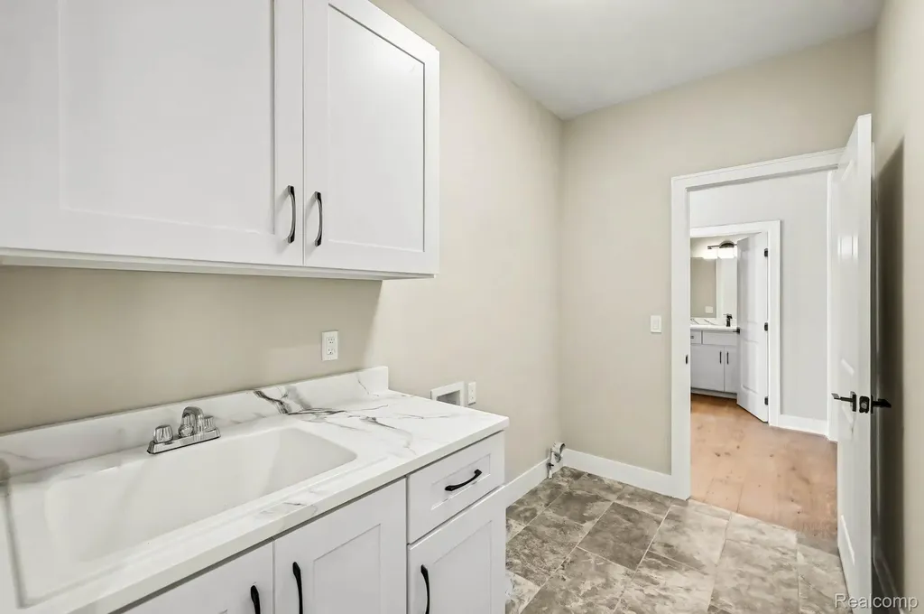 56211 Stone Falcon Drive Shelby Charter Township MI 48315