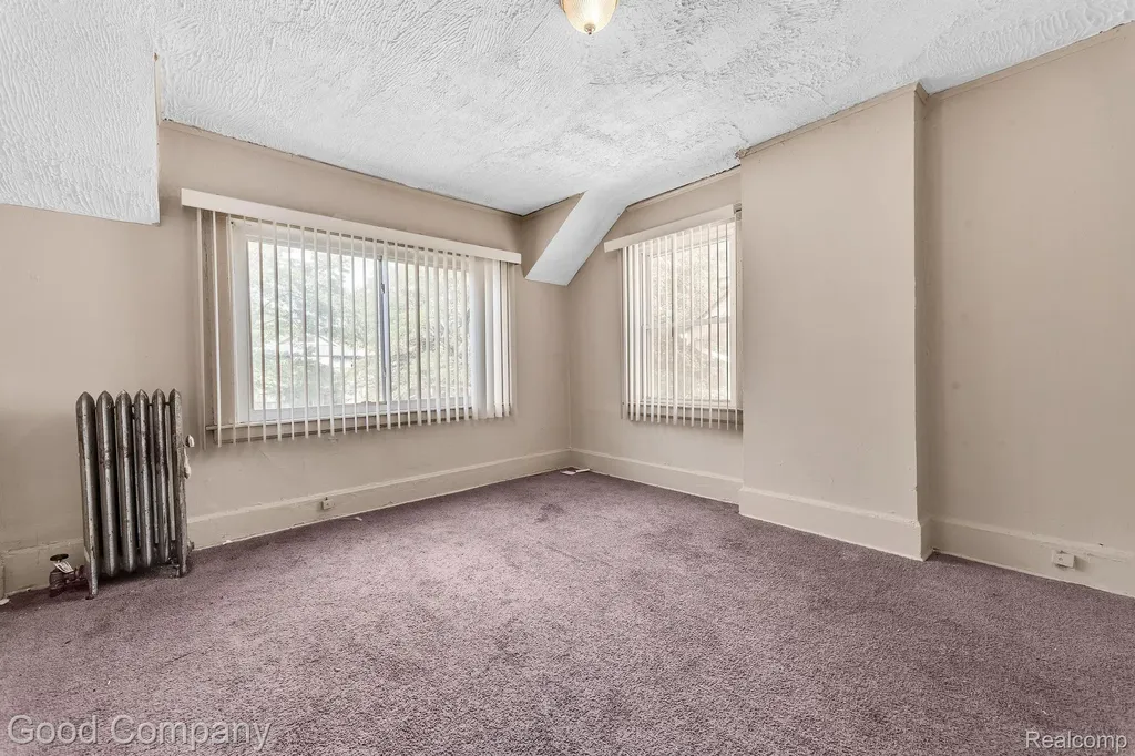 15572 Normandy Street Detroit City MI 48238