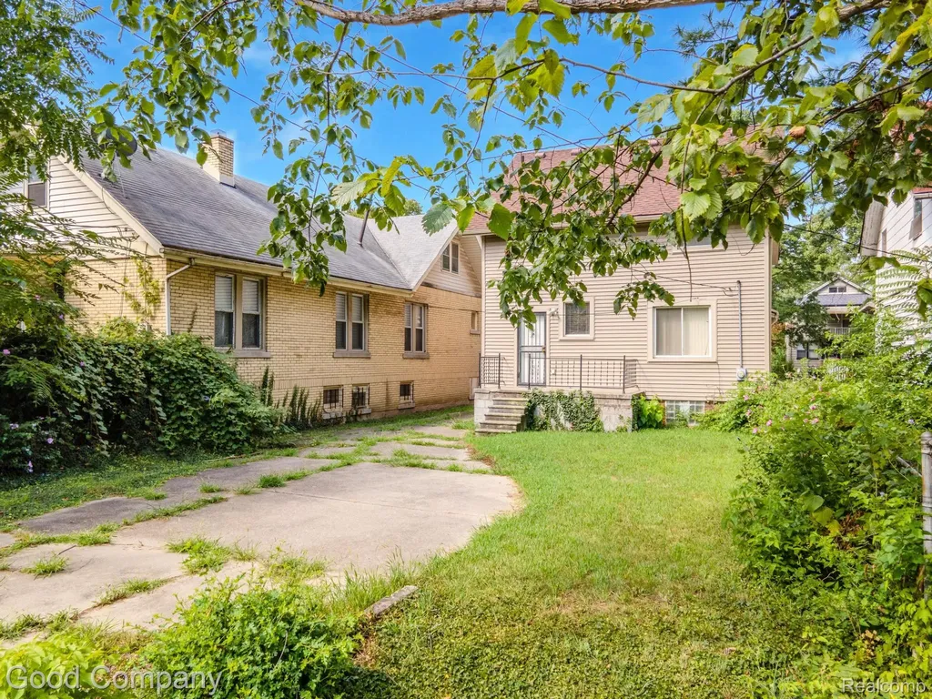 15572 Normandy Street Detroit City MI 48238