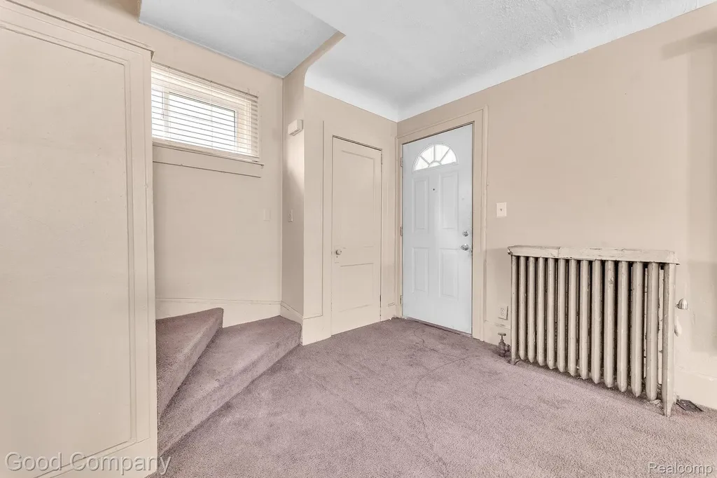 15572 Normandy Street Detroit City MI 48238