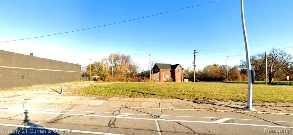 3930 Michigan Avenue Detroit City MI 48216