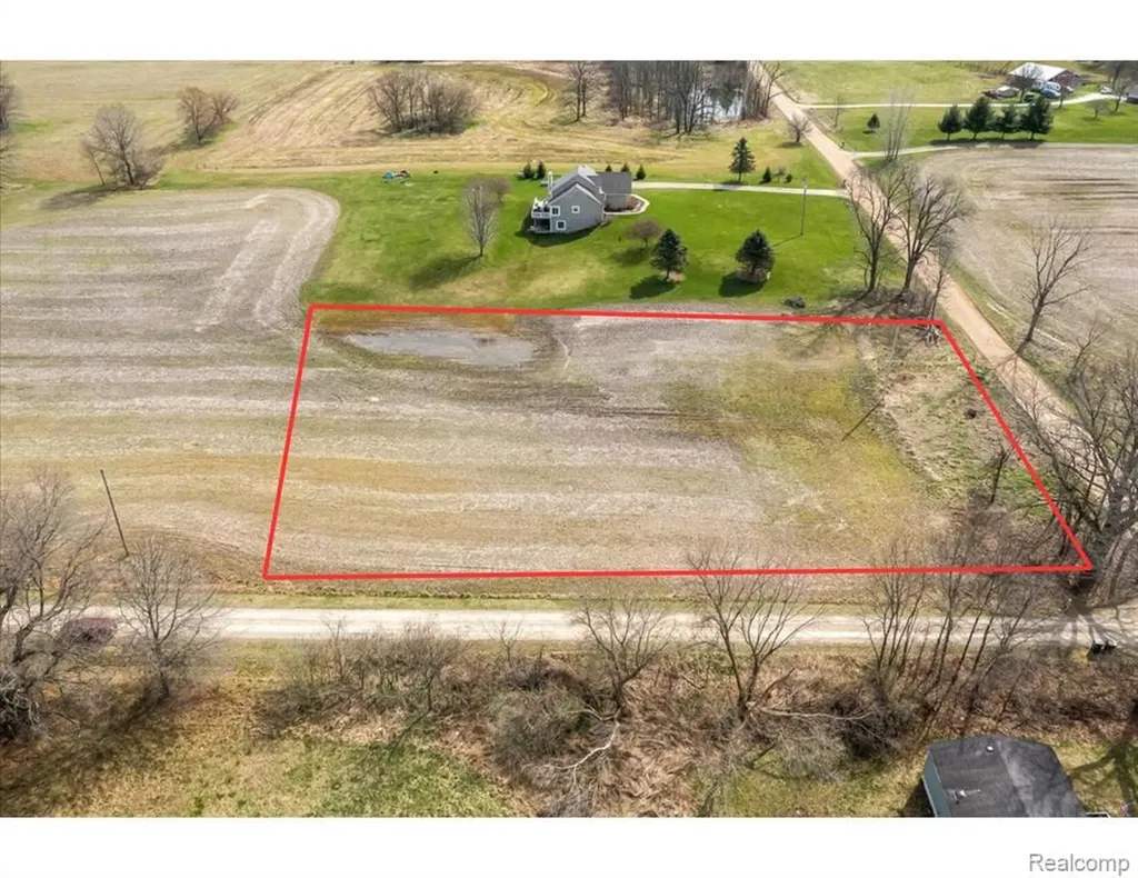 N Schrepfer Road Howell City MI 48855