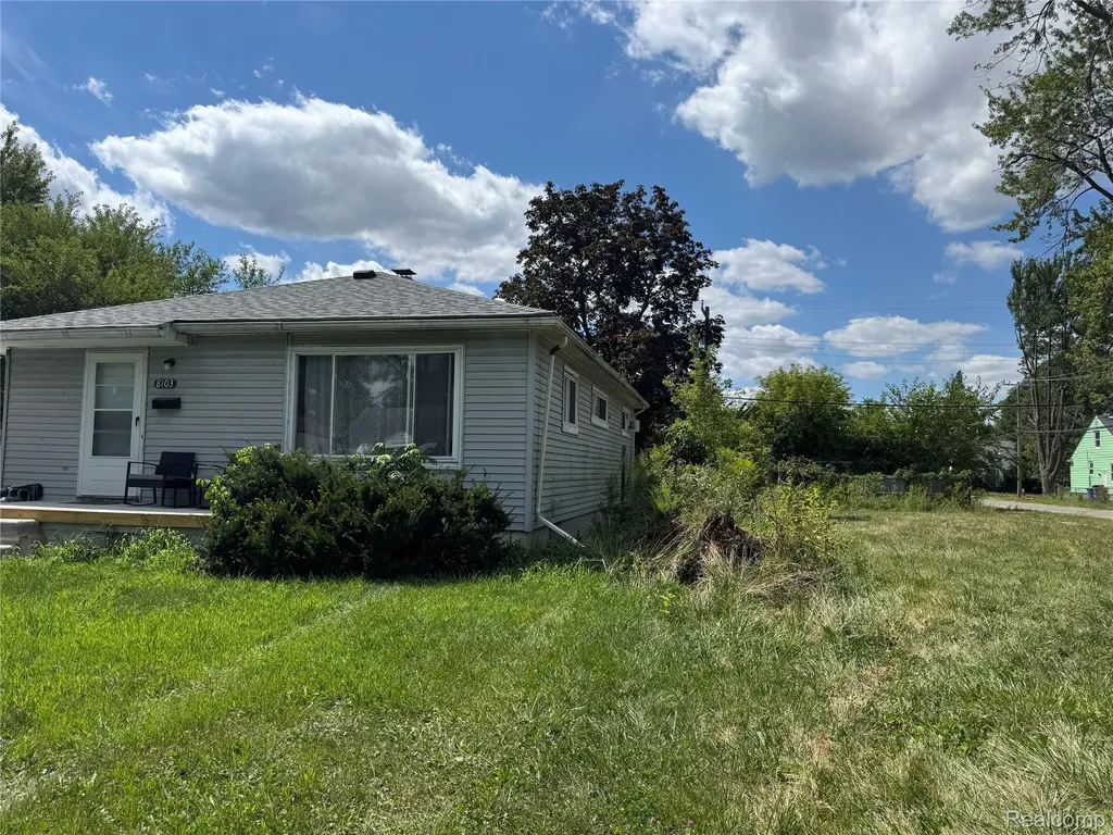 8103 Fielding Street Detroit City MI 48228