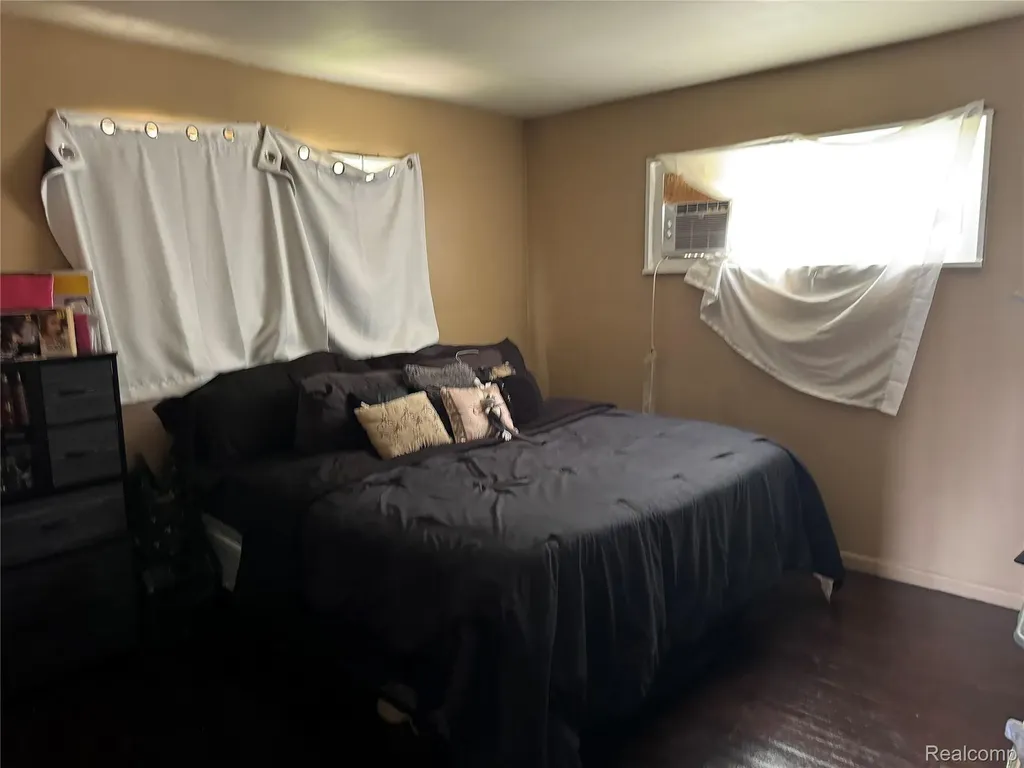 8103 Fielding Street Detroit City MI 48228