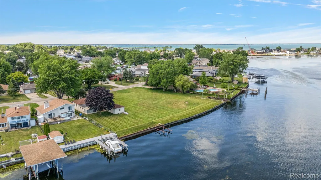 39196 Lakeshore Drive - Lot 57 Harrison Charter Township MI 48045