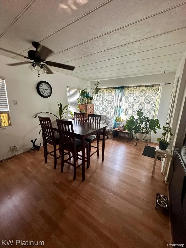 25 Canary Hill Orion Charter Township MI 48359