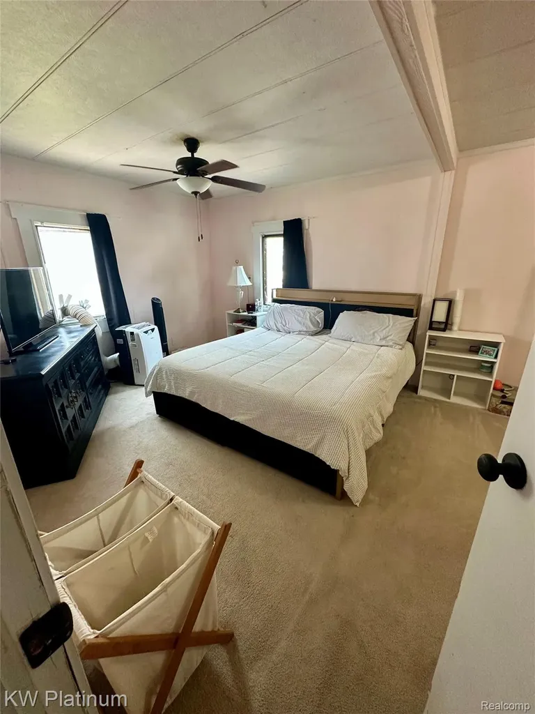 25 Canary Hill Orion Charter Township MI 48359