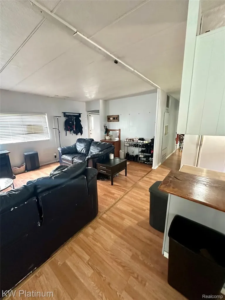 25 Canary Hill Orion Charter Township MI 48359