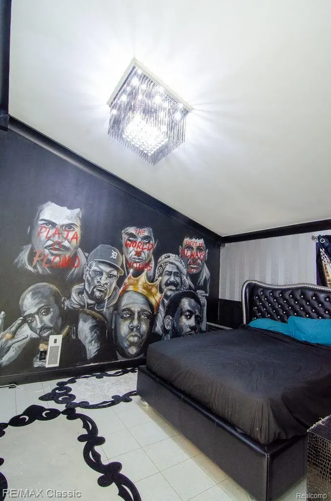 3865 Stonecrest Road West Bloomfield Charter Township MI 48322