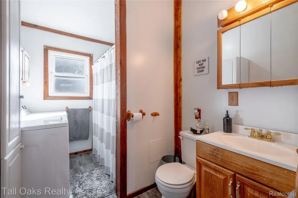 6123 Lapeer Road Burton City MI 48509