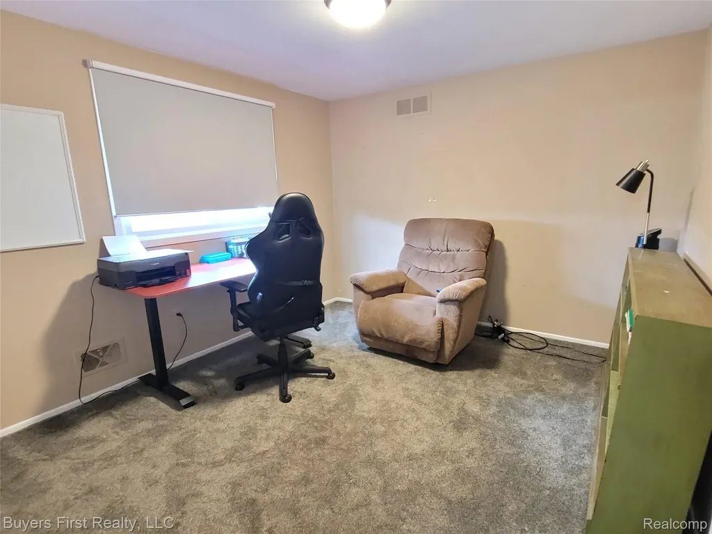 26040 Marlowe Place Oak Park City MI 48237