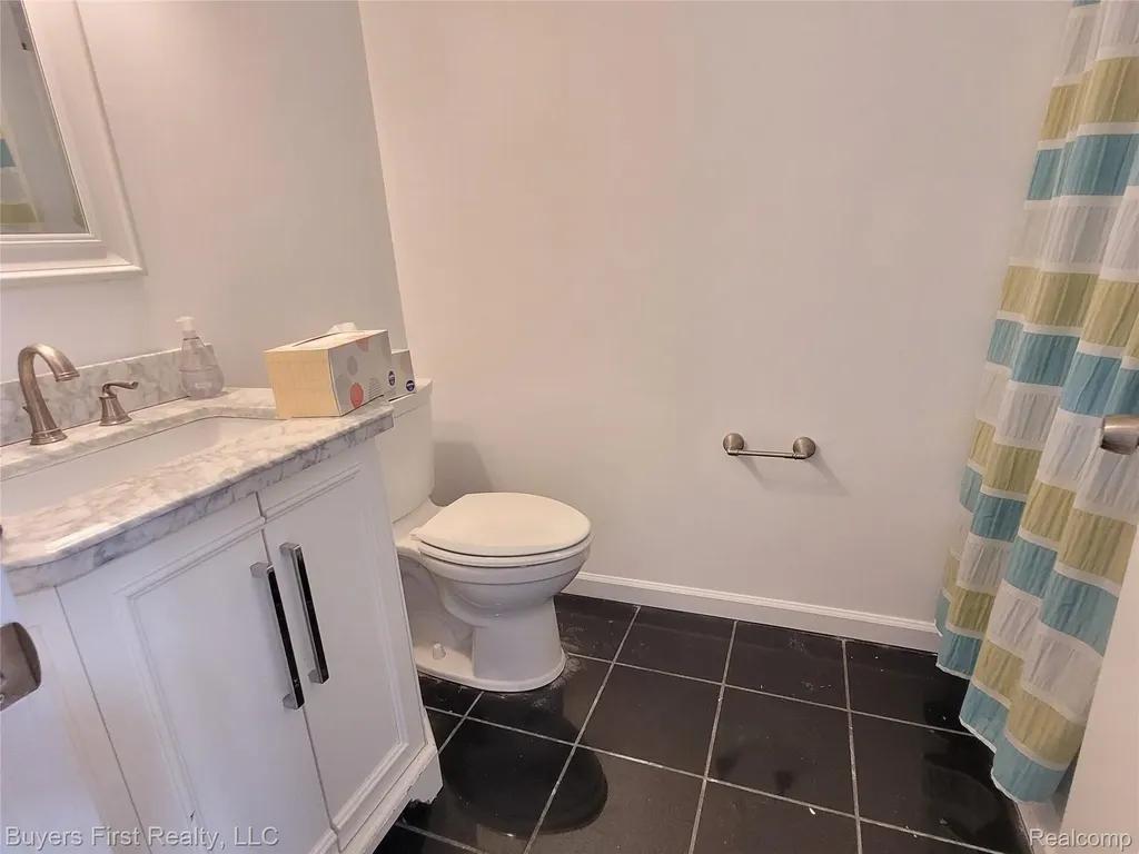 26040 Marlowe Place Oak Park City MI 48237