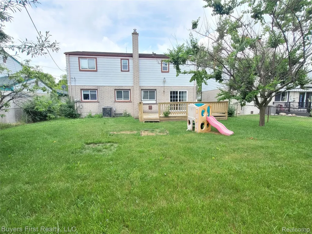 26040 Marlowe Place Oak Park City MI 48237