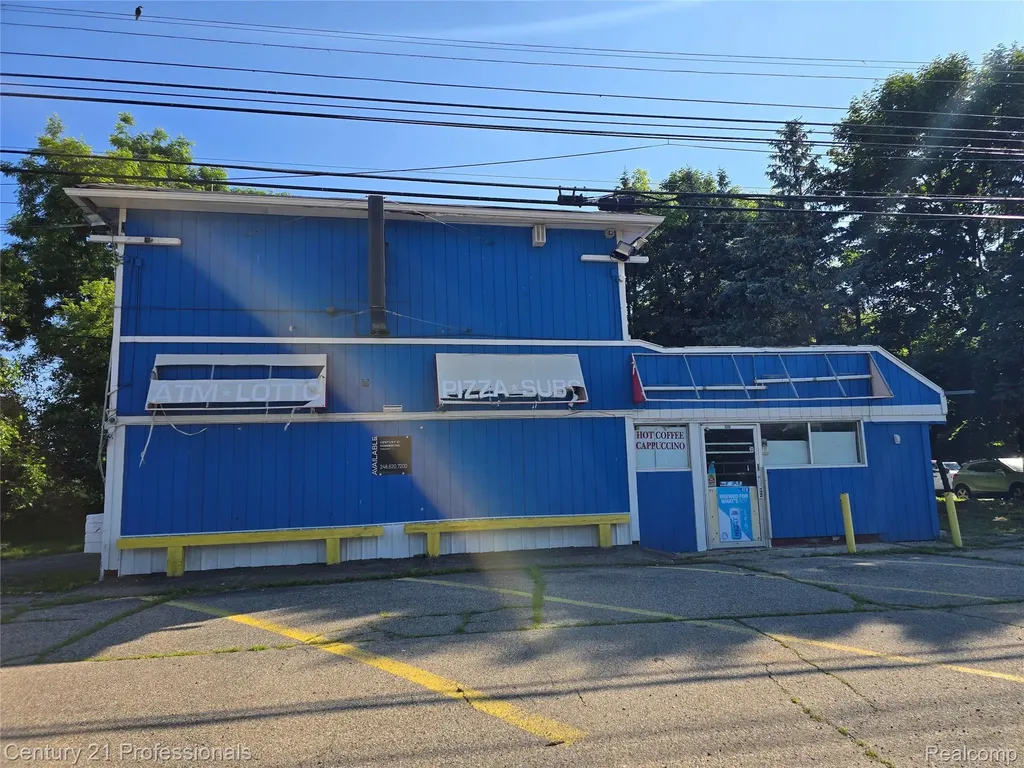 8774 Dixie Highway Springfield Charter Township MI 48348