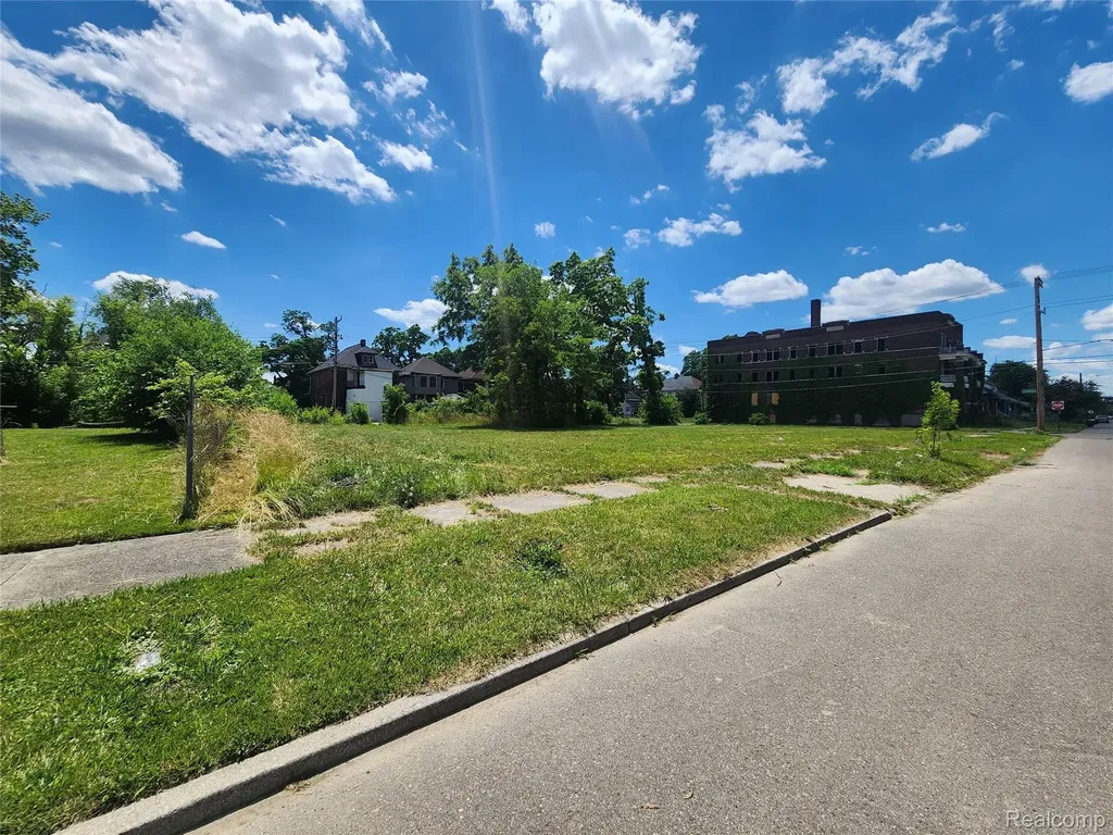 2903 Montgomery Street Detroit City MI 48206