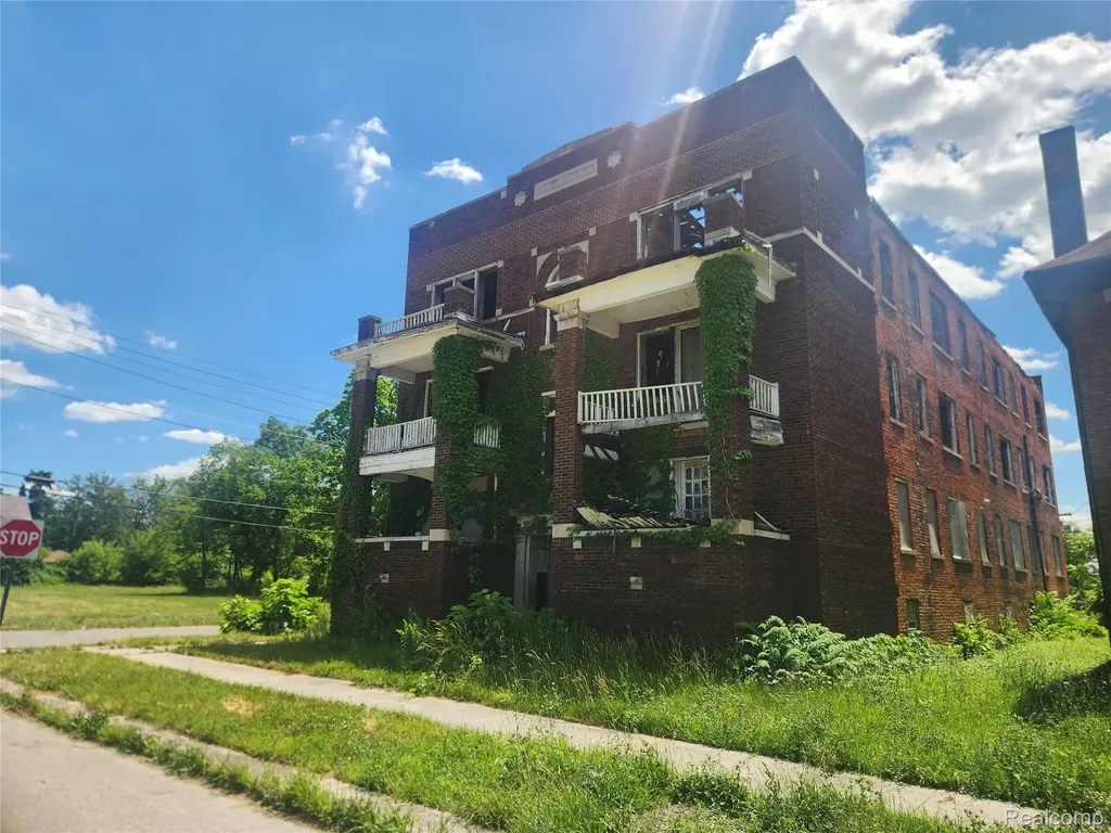 2903 Montgomery Street Detroit City MI 48206