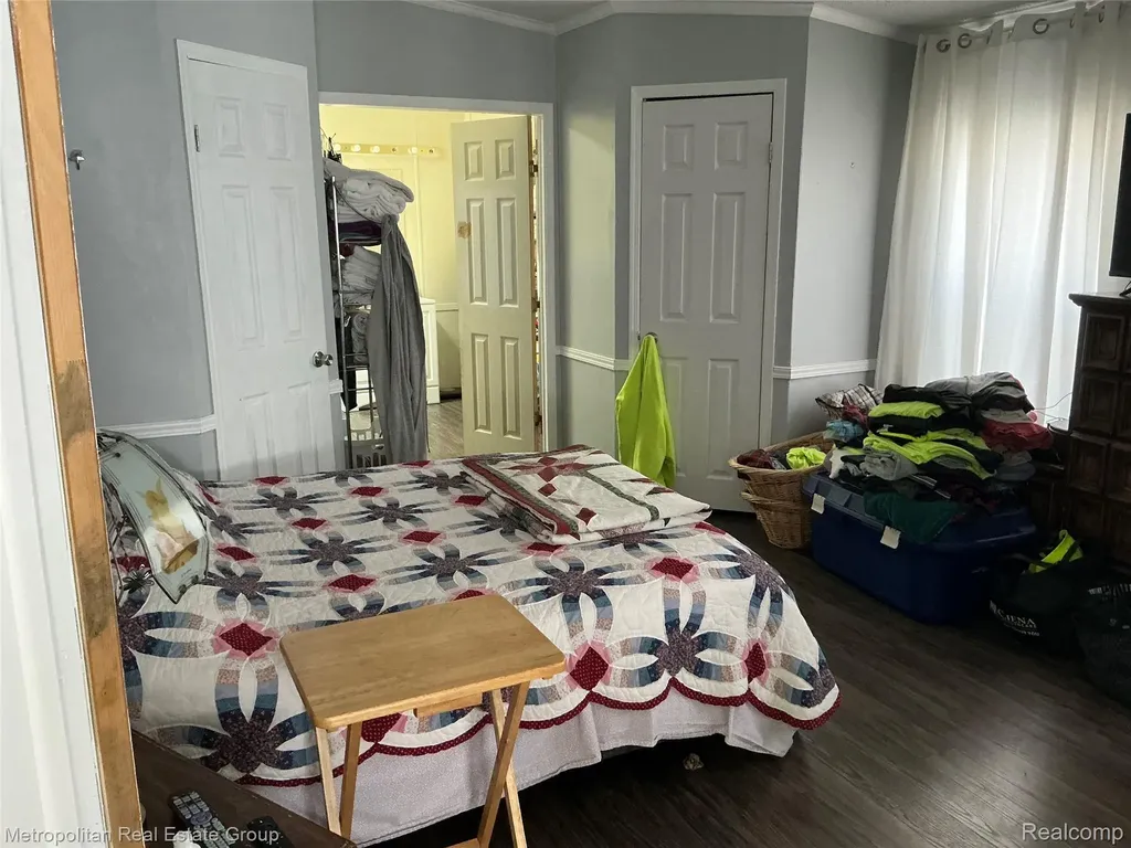 49582 Main Drive Plymouth Charter Township MI 48170