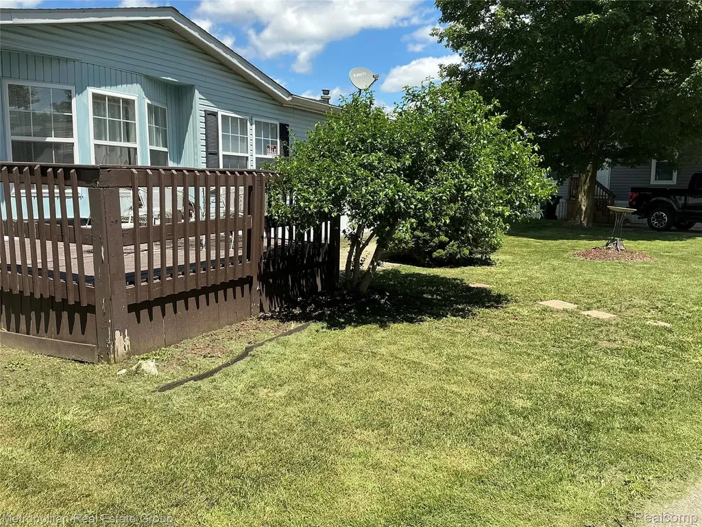 49582 Main Drive Plymouth Charter Township MI 48170