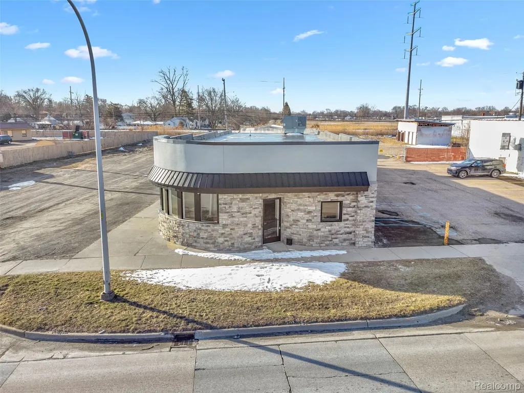 32413 Michigan Avenue Wayne City MI 48184