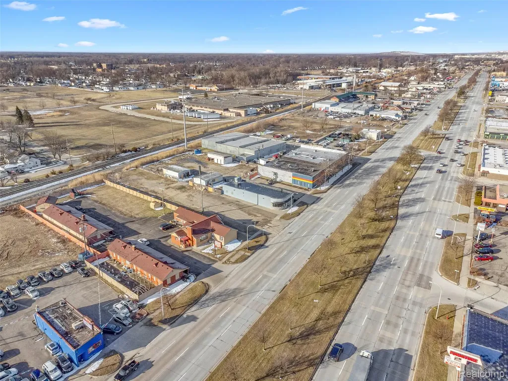 32413 Michigan Avenue Wayne City MI 48184