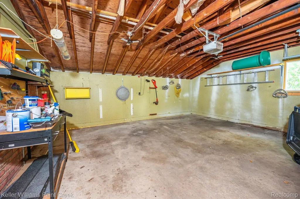 3905-3921 32nd Street Port Huron City MI 48060