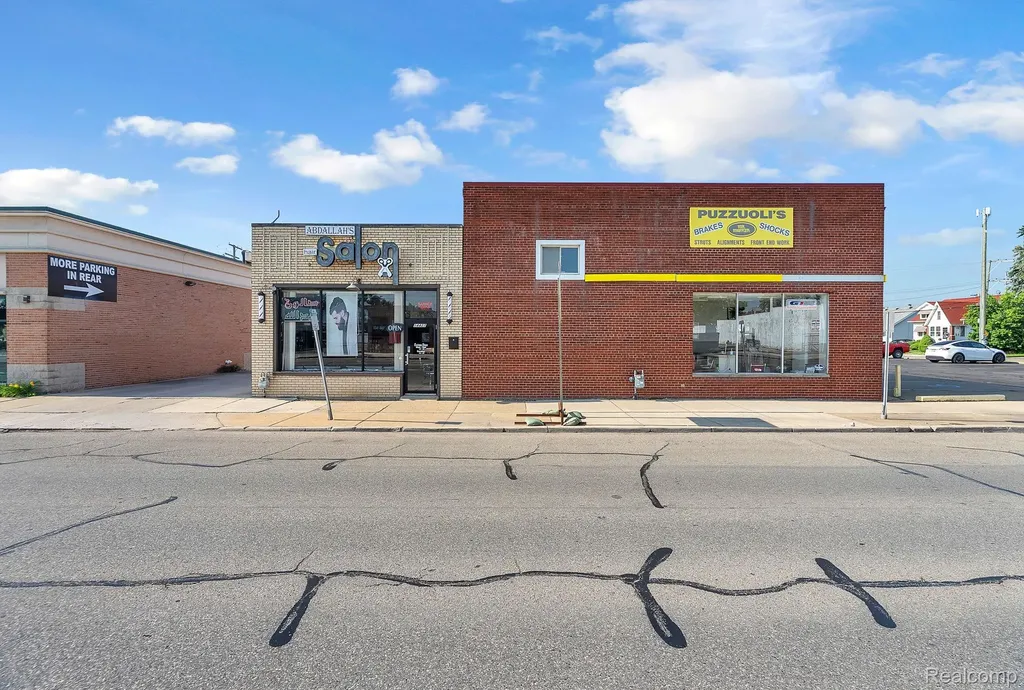 14433 W Warren Avenue Dearborn City MI 48126
