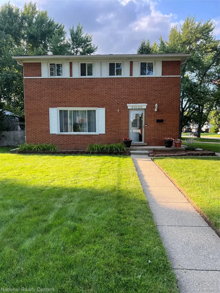 20120 N Covington Parkway Southfield City MI 48076