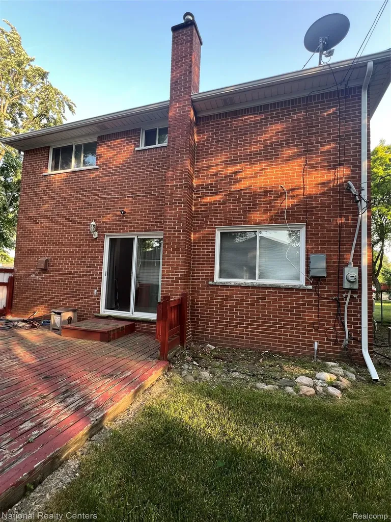 20120 N Covington Parkway Southfield City MI 48076