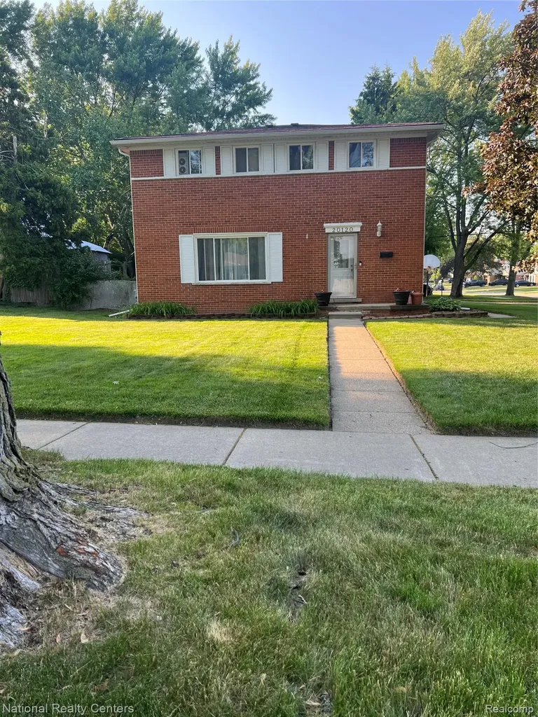 20120 N Covington Parkway Southfield City MI 48076