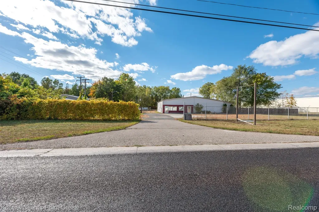 3905 32nd Street Port Huron Charter Township MI 48060