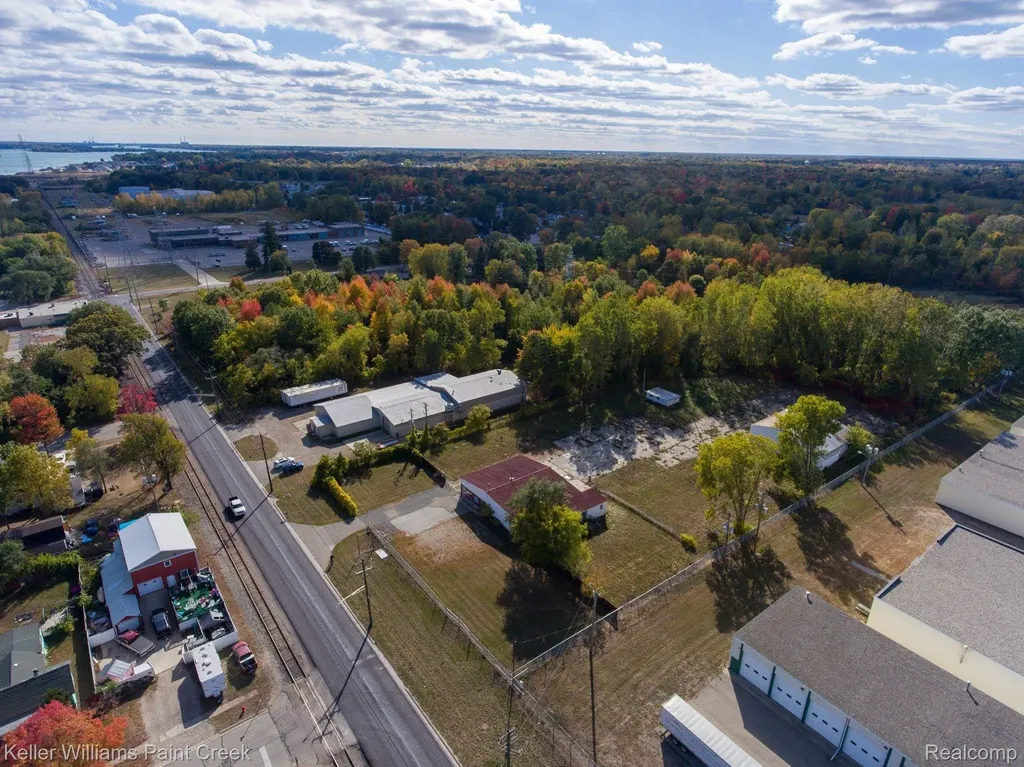 3905 32nd Street Port Huron Charter Township MI 48060