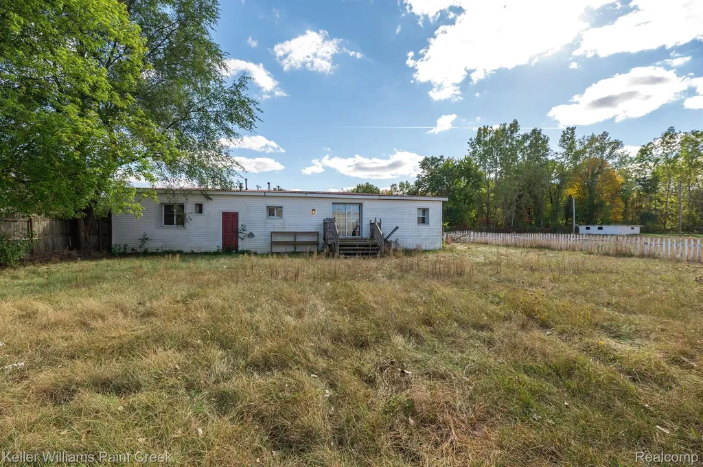 3905 32nd Street Port Huron Charter Township MI 48060