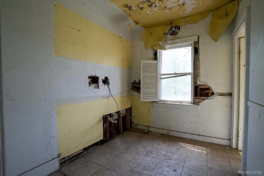 16164 Turner Street Detroit City MI 48221