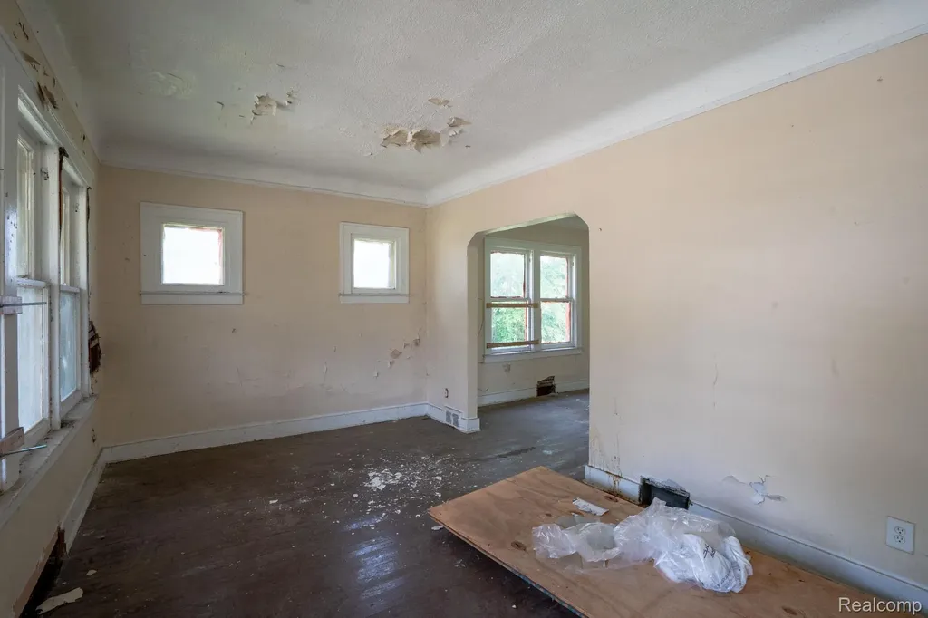 16164 Turner Street Detroit City MI 48221
