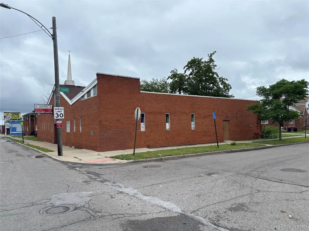 15100 Fenkell Street Detroit City MI 48227